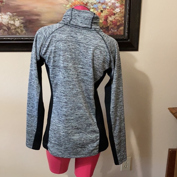 Eddie Bauer Motion Fleece Long Sleeve Cowl Shirt - Picture 5 of 13